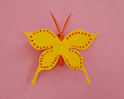 用彩色海绵纸制作漂亮的儿童手工小玩具花蝴蝶详细教程