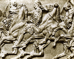 古希腊雕塑艺术：菲狄亚斯向雅典娜献新衣