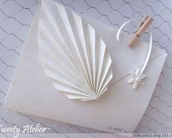 带叶子的漂亮纸折信封的制作方法