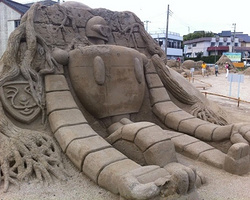 动漫海滩沙雕艺术作品图片