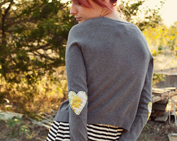 美丽漂亮的心形图案田园小清新开衫毛衣改造方法