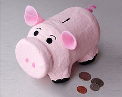 自制存钱罐的制作方法图解 玩具总动员罐头瓶改造可爱小猪贮蓄罐