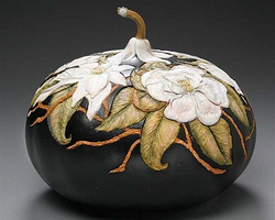 美国艺术家玛丽莲的精致葫芦雕刻创意作品欣赏