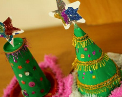 儿童手工制作圣诞树小装饰的做法图解教程