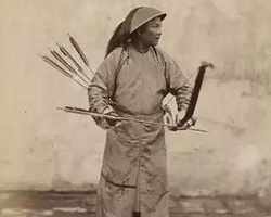 清朝珍贵老照片 清末中国最后一批的弓箭手