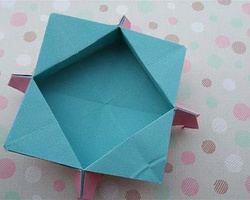 教你折纸盒 如何折四角星纸盒子的做法图解