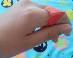 教你折叠简单的爱心戒指 儿童有趣的创意纸艺教程
