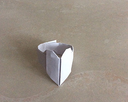 创意DIY手工折纸教程 简单的彩纸戒指折叠步骤图