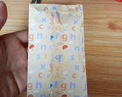 儿童彩纸折叠教程 简单实用的DIY彩纸小信封 