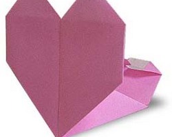 折纸情人节图片教程 心形小包的折纸方法图解 