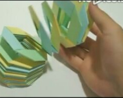 手工纸艺弹簧圈简单折纸方法