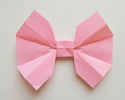 小孩简单又漂亮的DIY折纸方法 小蝴蝶结的折法图片步骤