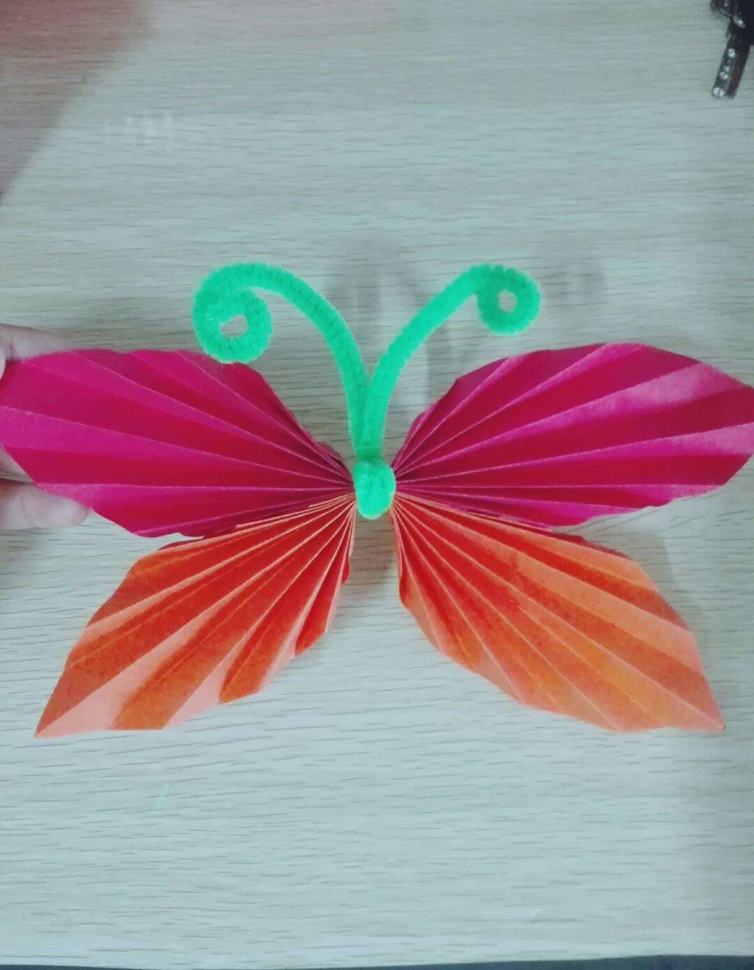 创意DIY纸艺 超级漂亮的彩纸花朵折叠步骤图（折纸简单可爱的小猫） - 有点网 - 好手艺