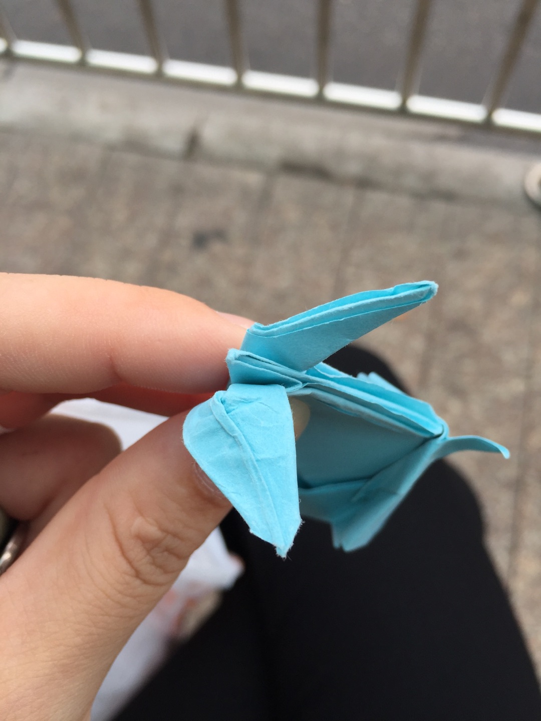 超级可爱的彩纸小海豚折叠教程 儿童学折纸(3)（超级简单动物折纸大全） - 有点网 - 好手艺