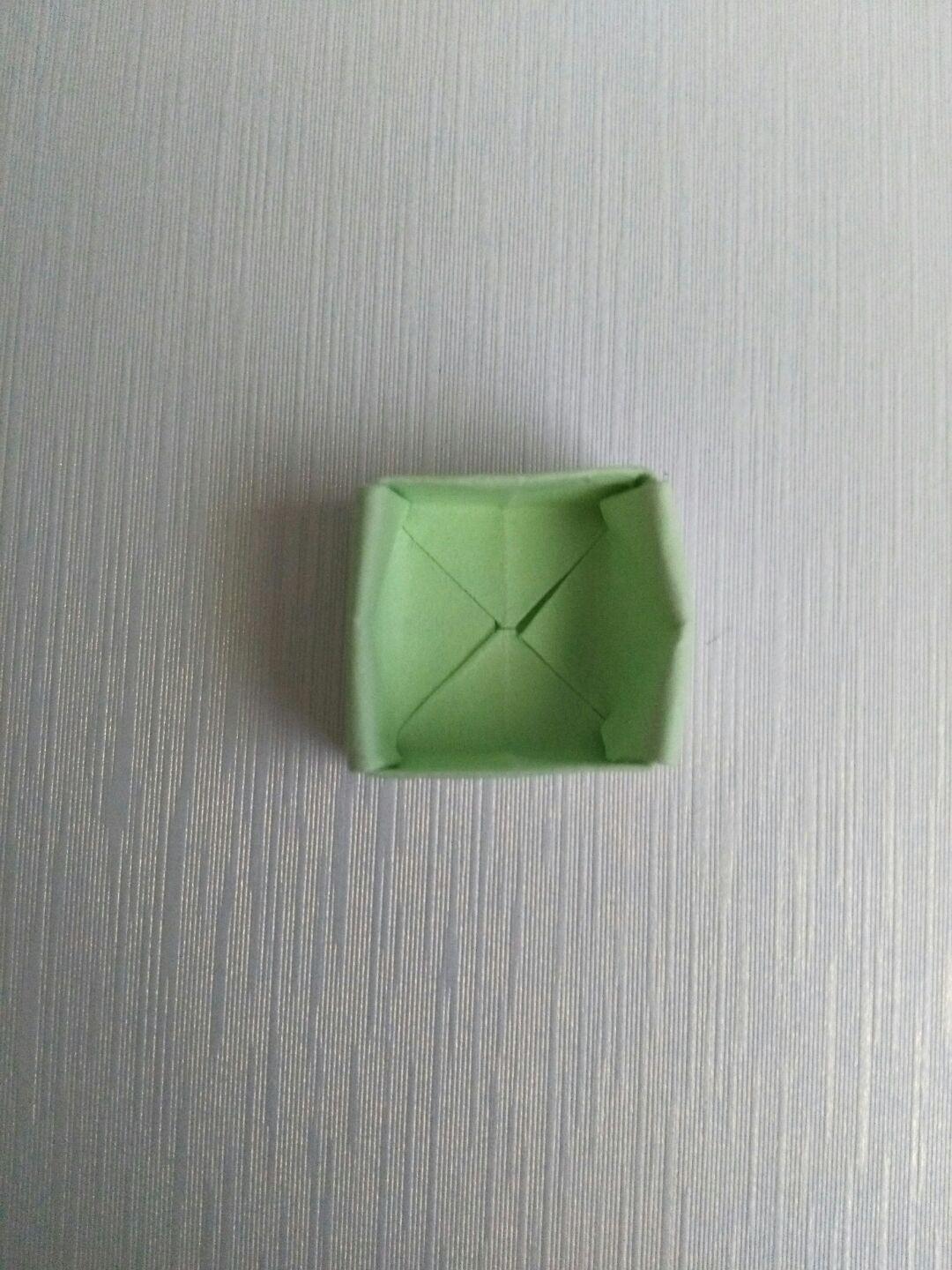 儿童手工折纸：DIY手工制作，3分钟学会圆形糖果盒折法