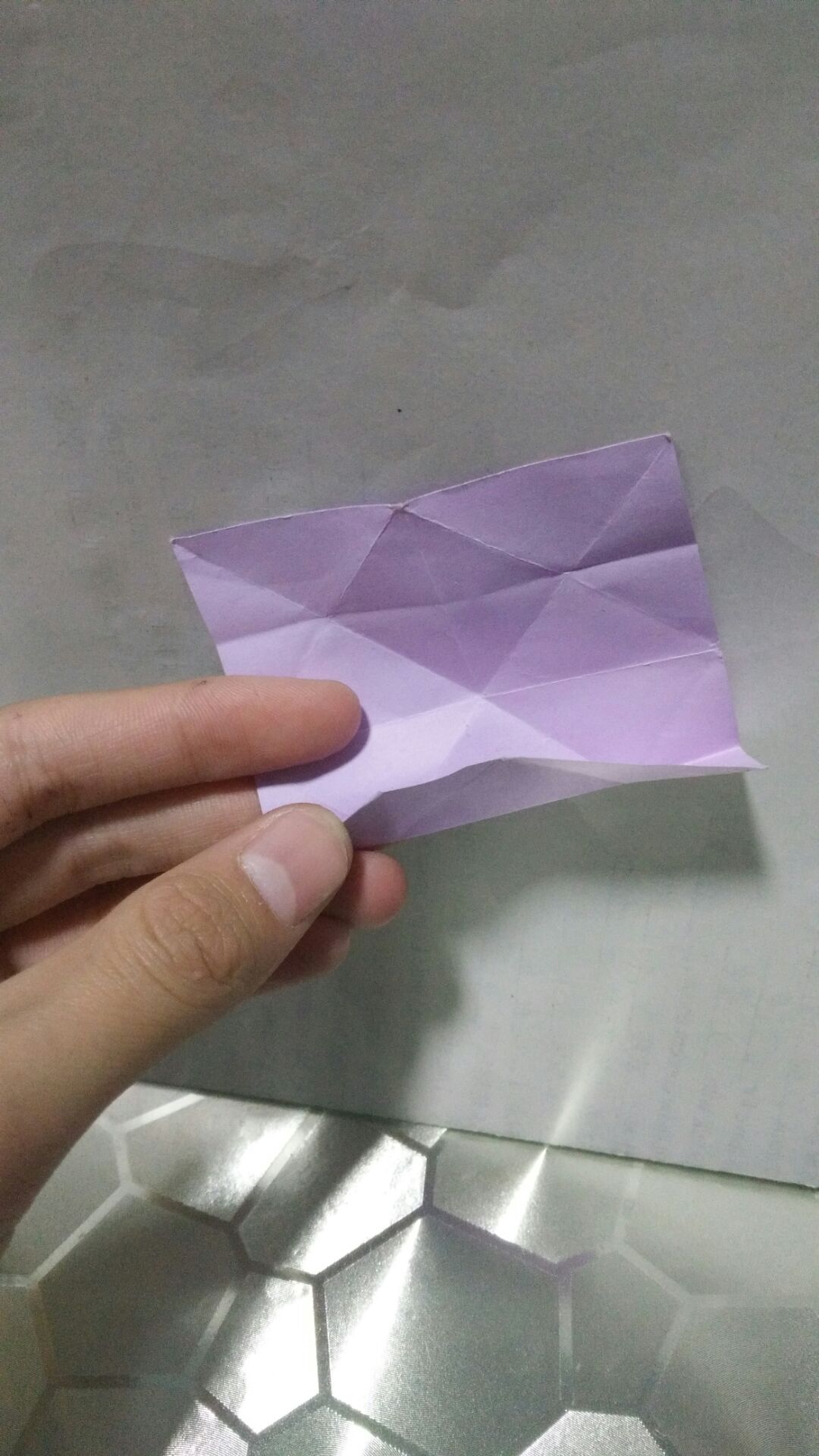 儿童趣味手工折纸 教你用彩纸折叠简单漂亮的小花篮(2)（立体折纸花球步骤图解） - 有点网 - 好手艺