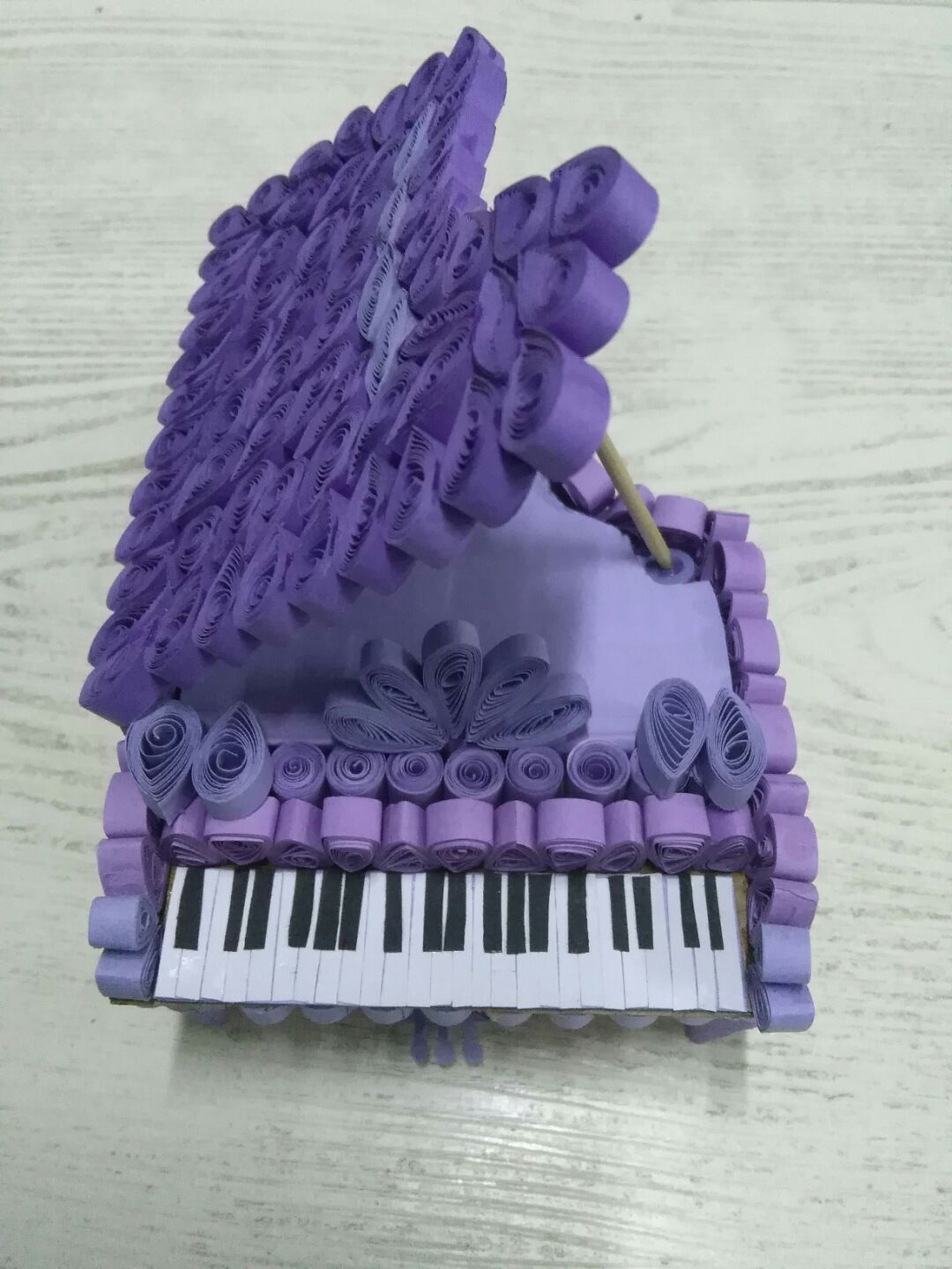 教你用衍纸制作超级漂亮的小钢琴 创意DIY纸艺（花的折纸步骤图解） - 有点网 - 好手艺