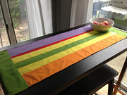 清新漂亮的夏季多彩条纹桌旗手工制作方法图解