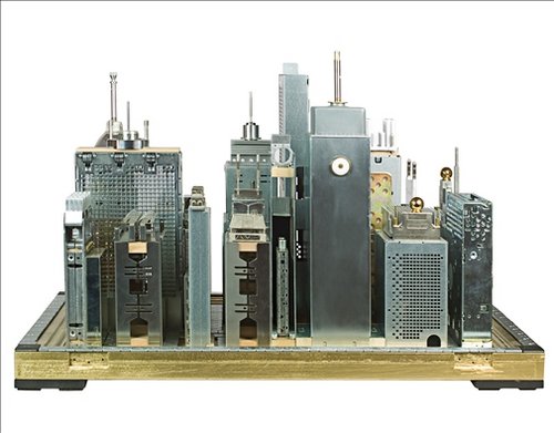 电子元器件组成的建筑模型diy创意