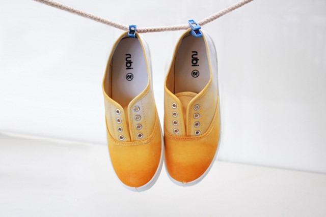 自己动手DIY染色彩鞋 最简单的创意手绘鞋教程