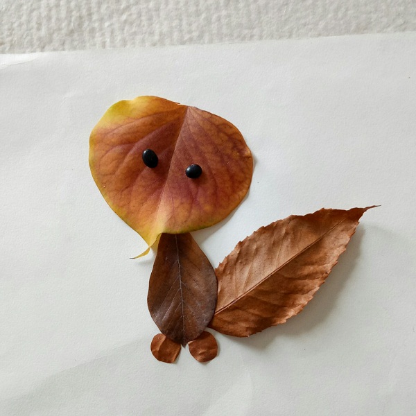漂亮简单的儿童DIY树叶贴画之可爱的小狐狸