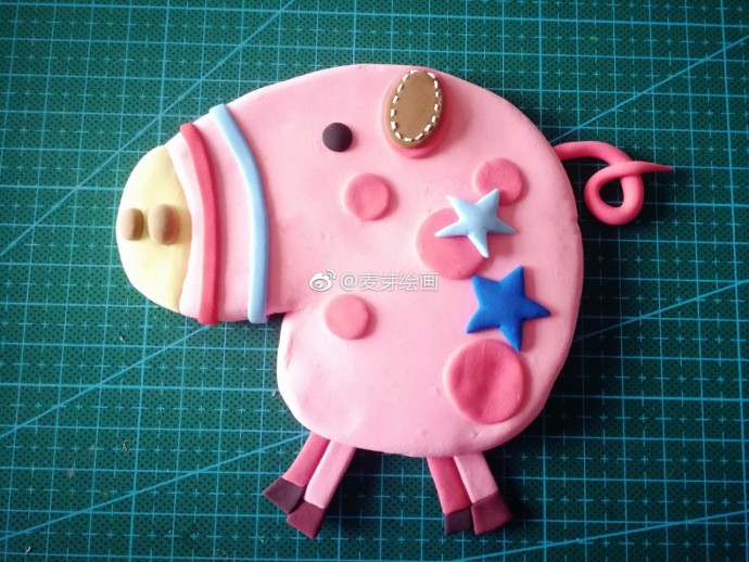 粉色的小猪佩奇儿童彩泥手工 贴画做法