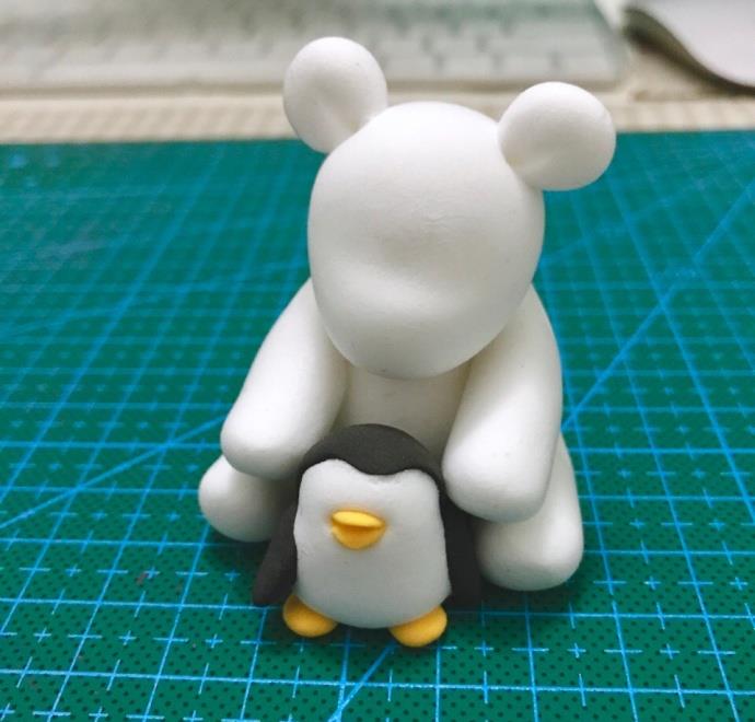 可爱的儿童粘土DIY 北极熊玩偶制作教程教学