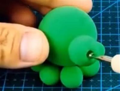 小学生手工作品简单粘土制作章鱼的方法图解