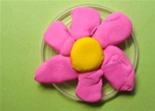 粘土简单制作花朵的方法图解 粘土做可爱桃花小盆栽