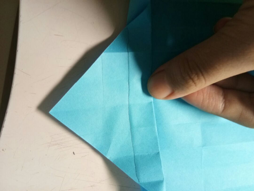 超级呆萌的折纸小金鱼的折叠方法 儿童学折纸╭★肉丁网