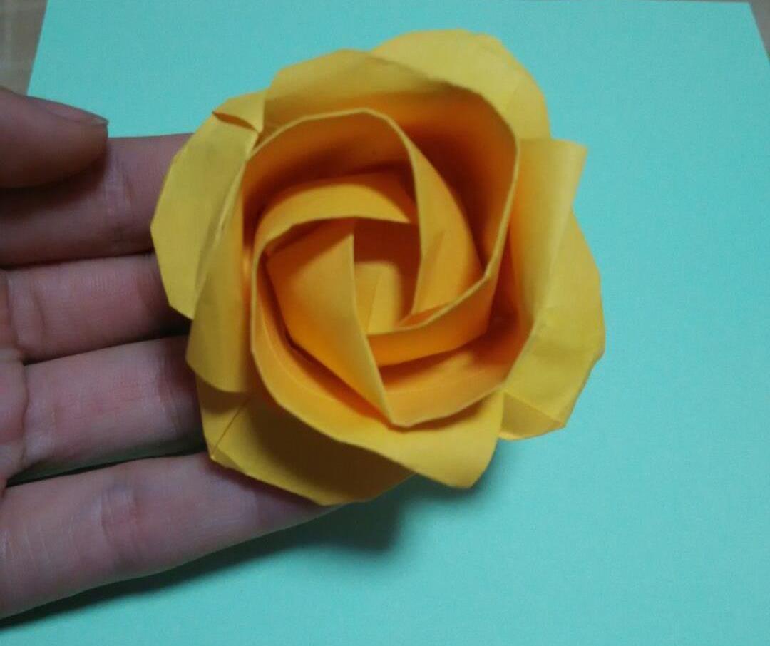 折纸玫瑰花，无裁剪无粘贴纯折叠纯手工纸玫瑰花！如何用一张纸折出一朵玫瑰花_哔哩哔哩 (゜-゜)つロ 干杯~-bilibili