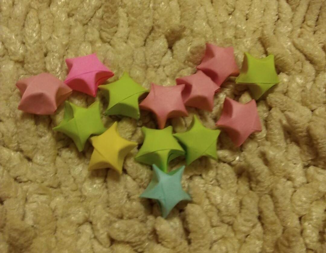 教你折漂亮的立体星星挂件，用来装饰美美哒，手工折纸DIY教程_哔哩哔哩_bilibili