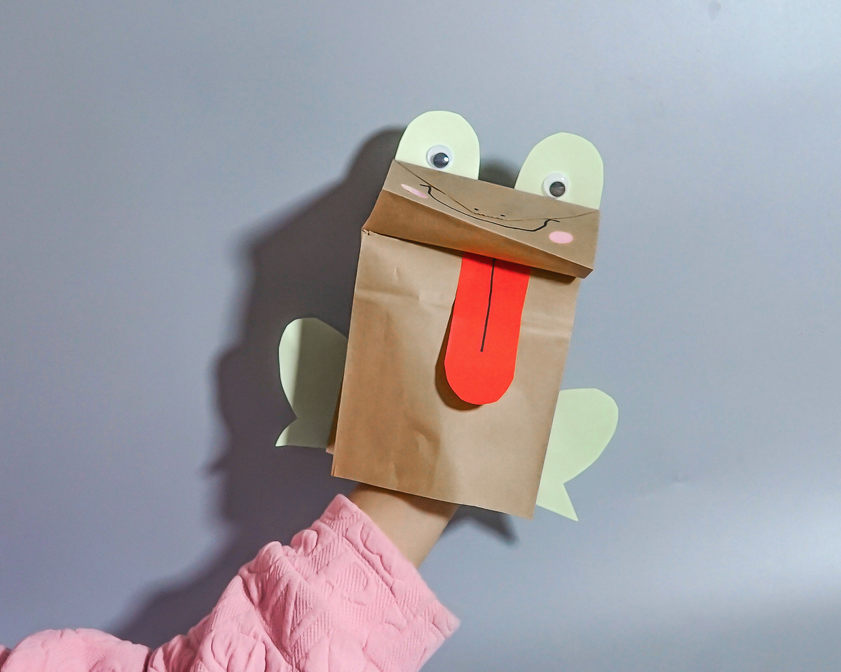 怎么折会跳的纸青蛙（青蛙手工DIY折纸图解教程） – 碳资讯