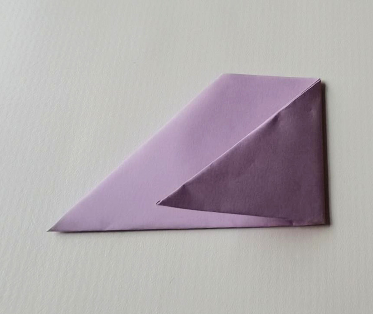 小学生简单的折纸方法 小爱心的折法教程