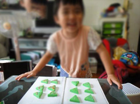 儿童端午节手工 彩泥制作粽子