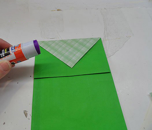 儿童手工制作纸袋青蛙手偶