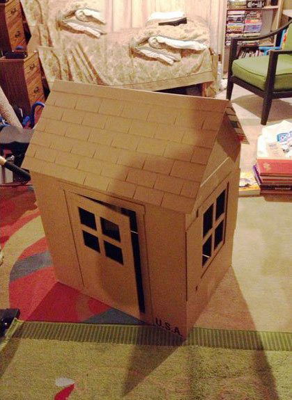 纸箱制作精美大房子