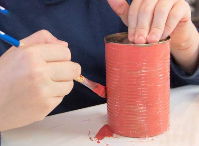 废铁罐子DIY制作漂亮的新年灯笼