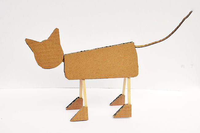 儿童手工制作废纸板立体小猫
