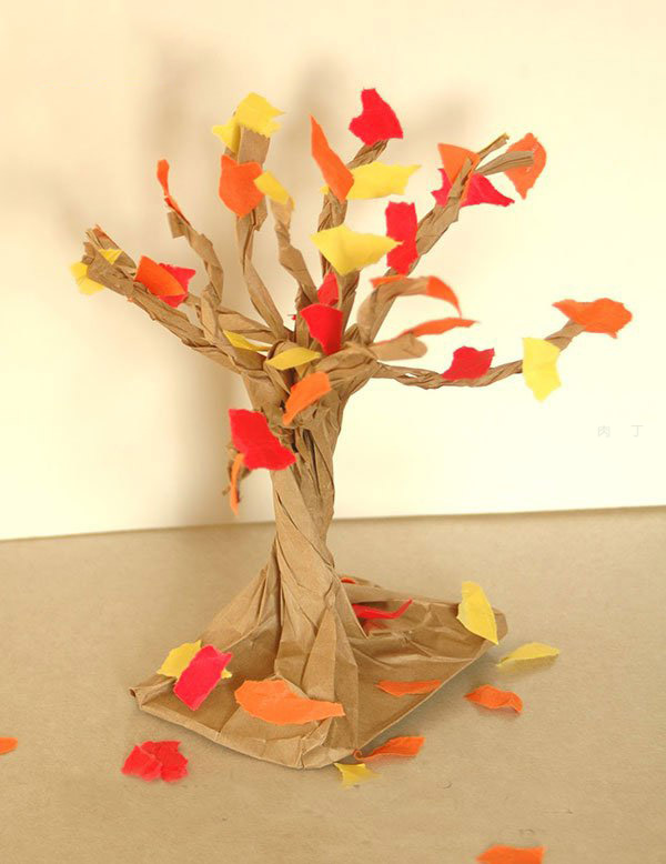 儿童秋天手工制作纸袋树